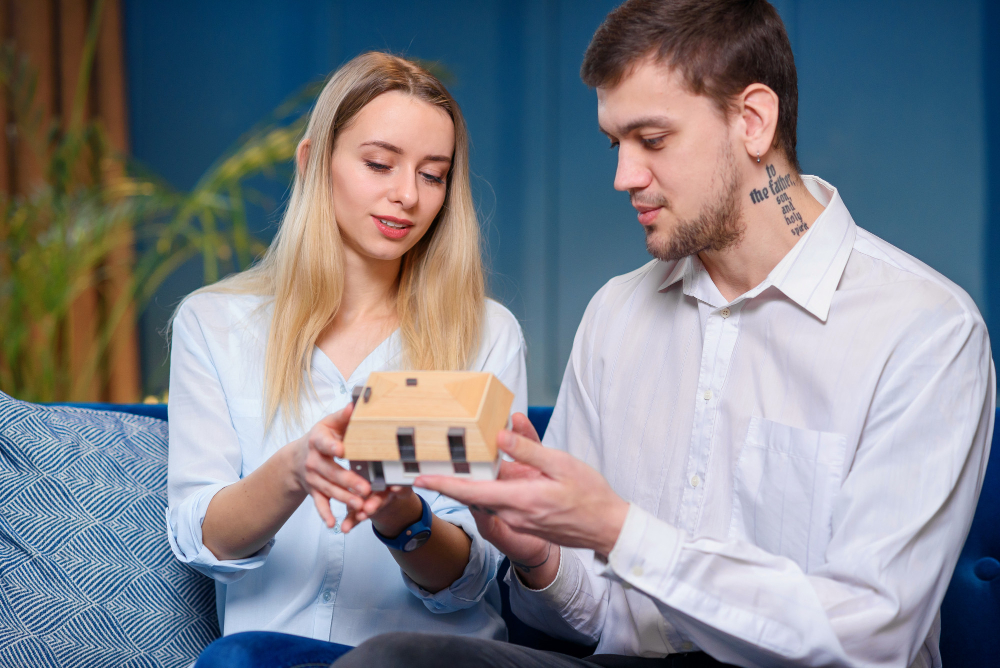 Choisir le bon canal pour vendre sa maison rapidement